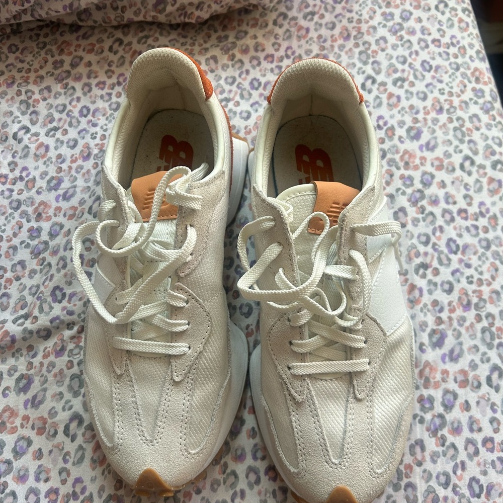 New Balance 327 women’s shoes
